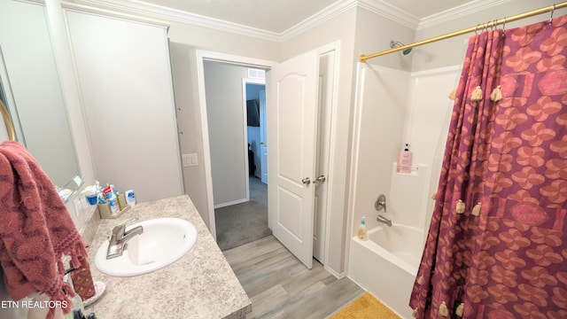 210 Schertz Ln, Rutledge, TN 37861 - full bath featuring vanity, ornamental molding, shower / tub combo with curtain, wood finished floors, and baseboards