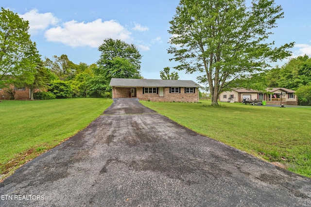 188 Lincoln St, Crossville, TN 38572 - photo 2