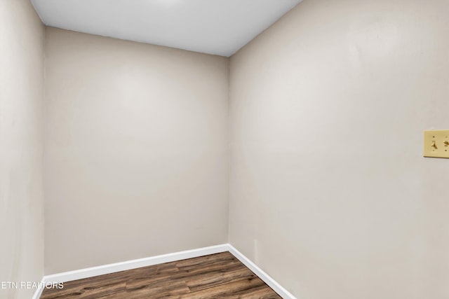 330 Ridgeview Dr, Oliver Springs, TN 37840 - unfurnished room with baseboards and dark wood finished floors