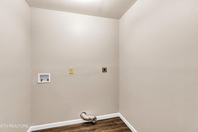 330 Ridgeview Dr, Oliver Springs, TN 37840 - laundry area featuring laundry area, hookup for a washing machine, baseboards, hookup for an electric dryer, and dark wood-style floors