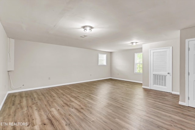 330 Ridgeview Dr, Oliver Springs, TN 37840 - empty room featuring baseboards, wood finished floors, and visible vents