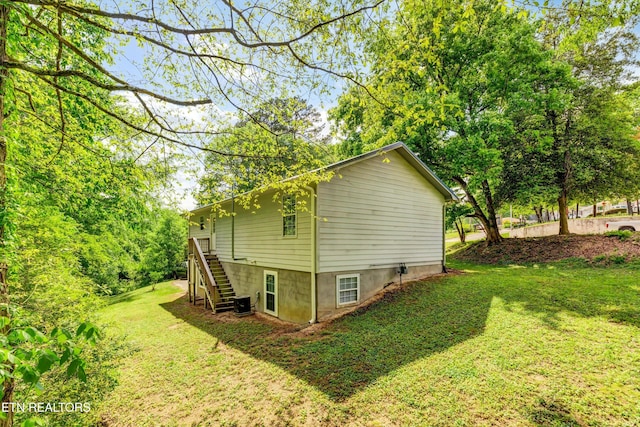 330 Ridgeview Dr, Oliver Springs, TN 37840 - view of side of property featuring stairway and a yard