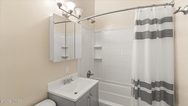 953 Maynard Ave, Knoxville, TN 37917 - full bath featuring vanity and shower / bath combo with shower curtain