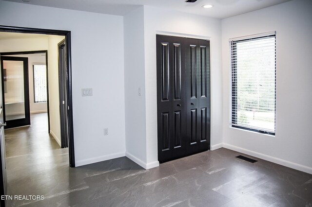 194 Forest View Dr, Crossville, TN 38558 - unfurnished bedroom featuring baseboards, recessed lighting, visible vents, and a closet