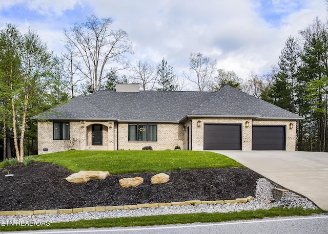 194 Forest View Dr, Crossville, TN 38558 - single story home featuring brick siding, a garage, and a front lawn