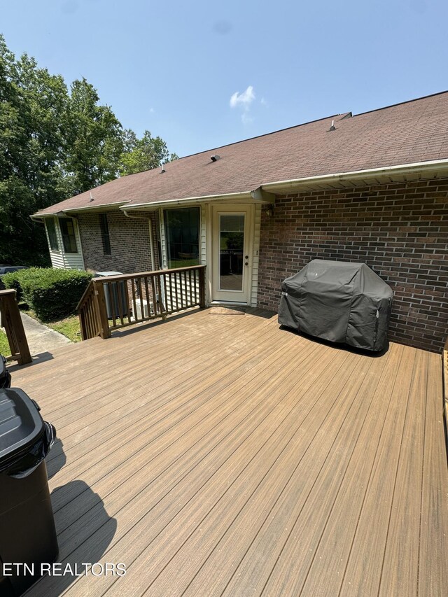 243 Bunch Ln, Clinton, TN 37716 - deck featuring a grill