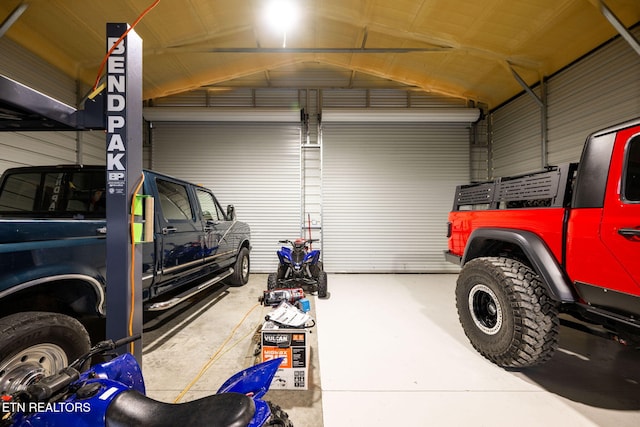 291 County Road 275, Niota, TN 37826 - view of garage