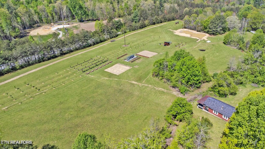 573 Old Grandview Hwy, Grandview, TN 37337 - photo 1