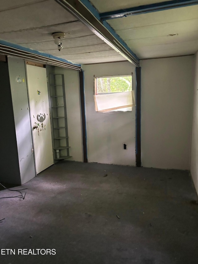 464 Brushy Valley Rd, Clinton, TN 37716 - view of garage