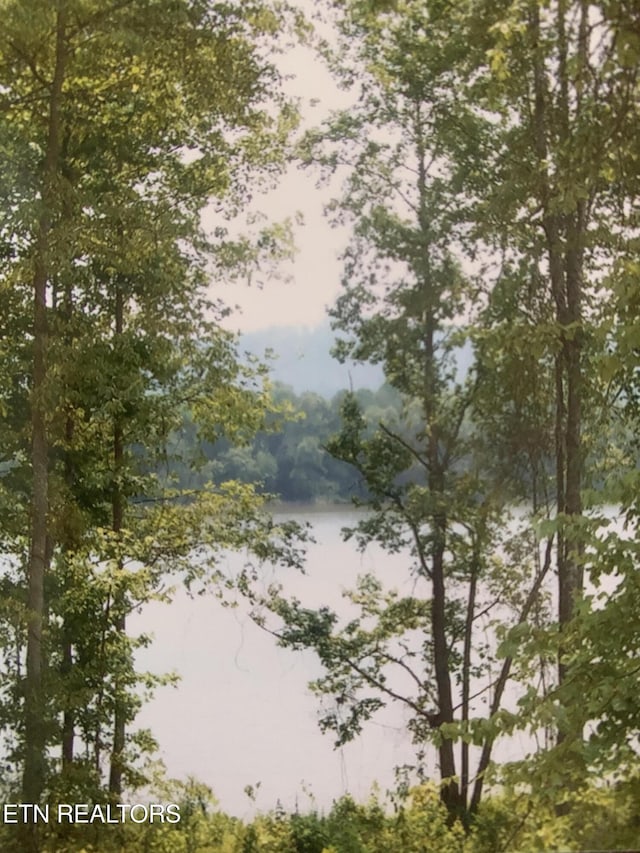 123 Emory Cove Dr, Harriman, TN 37748