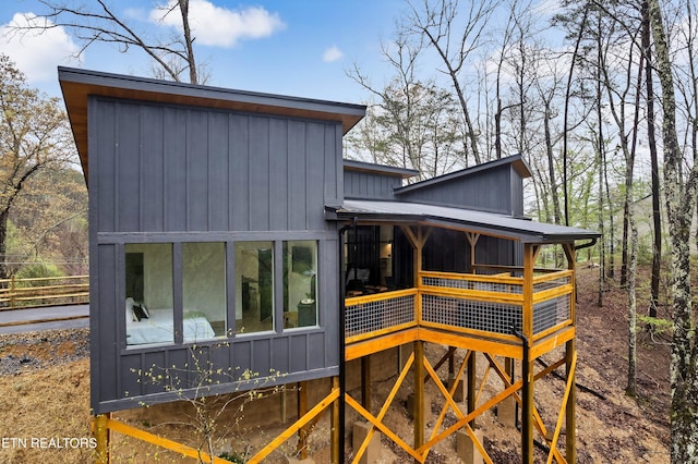 - Chinquapin Drive, Sevierville, TN 37876 - exterior space with board and batten siding