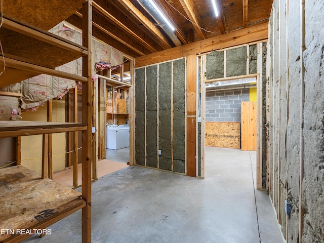 155 George Thomas Rd, Vonore, TN 37885 - below grade area featuring washing machine and dryer