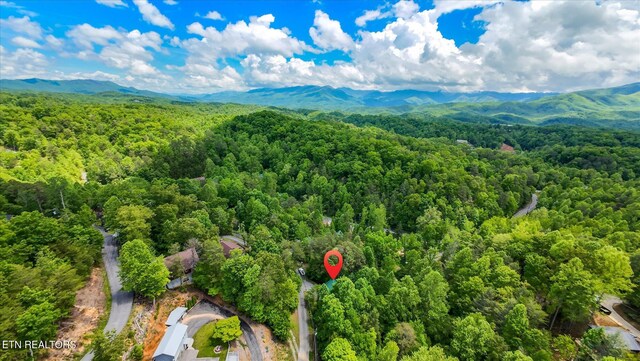 1626 Lake Dr, Gatlinburg, TN 37738