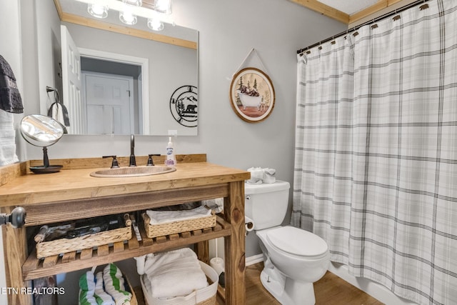 2115 Luzerne Dr, Gatlinburg, TN 37738
