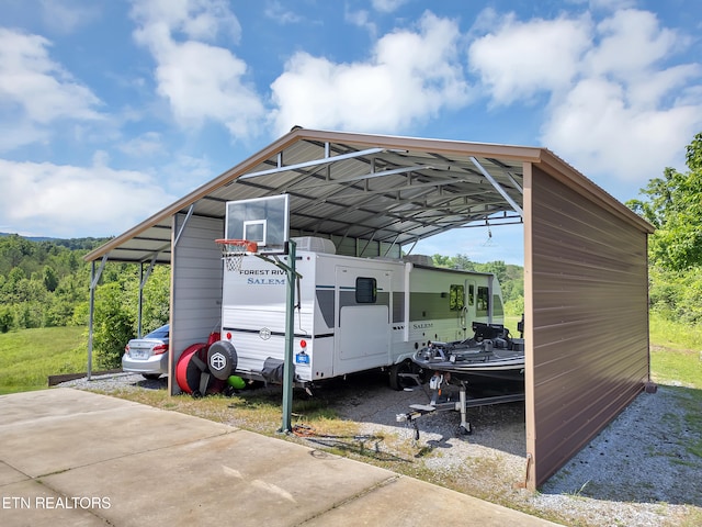1810 Griffitts Mill Cir, Maryville, TN 37803 - view of parking featuring a carport and driveway
