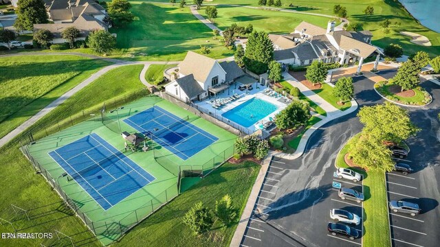 771 Rarity Bay Pkwy, Vonore, TN 37885