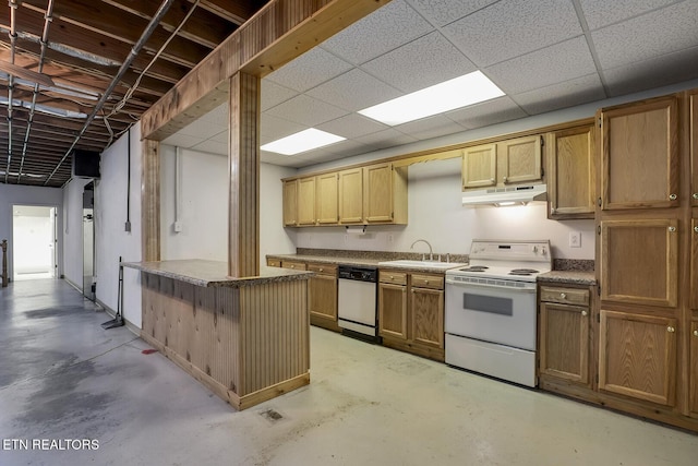 2000 Robinson Dr, Lenoir City, TN 37772 - kitchen featuring white appliances, a sink, concrete flooring, and under cabinet range hood