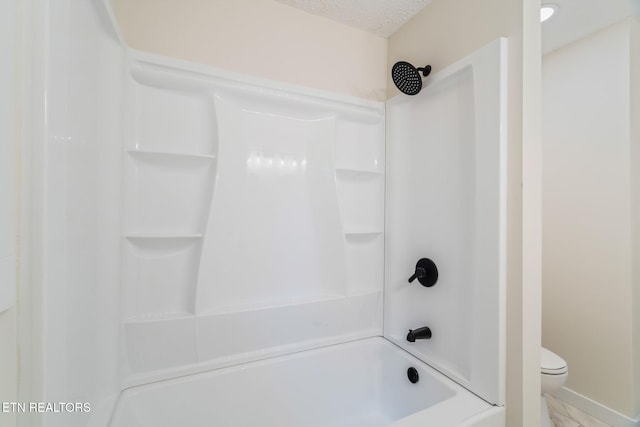 7220 Beelertown Rd, Powell, TN 37849 - full bath featuring shower / bath combination and toilet