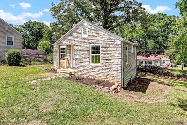 2423 Mccroskey Ave, Knoxville, TN 37917 - view of outbuilding with view of scattered trees