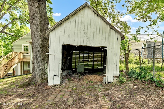 2423 Mccroskey Ave, Knoxville, TN 37917 - view of outbuilding with fence and an outbuilding