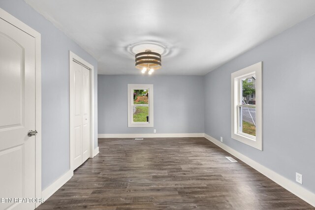 501 Ferry St, Loudon, TN 37774 - unfurnished dining area featuring plenty of natural light and baseboards