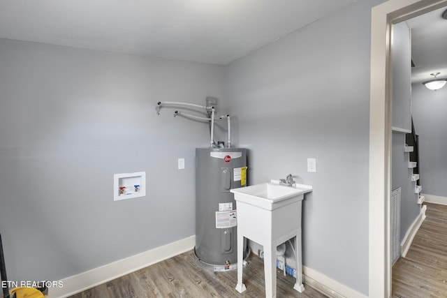 501 Ferry St, Loudon, TN 37774 - utilities featuring water heater