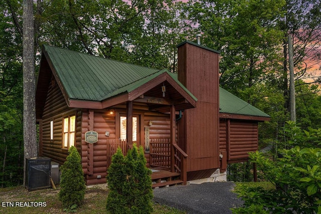 614 Hillybilly Haven Way, Gatlinburg, TN 37738 - cabin featuring a chimney and metal roof