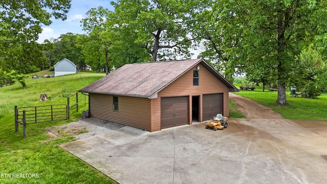 view of detached garage