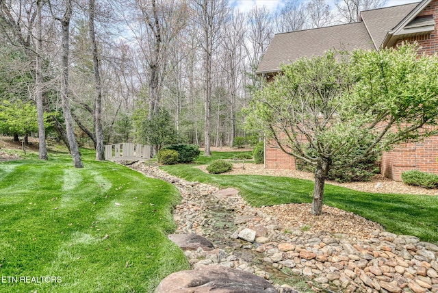 13 Holly Ct, Crossville, TN 38558 - view of green lawn