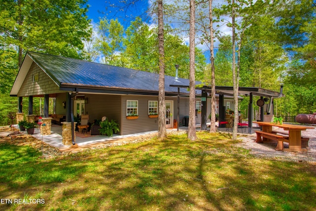 240 Crockett Creek Dr, Jamestown, TN 38556 - photo 1