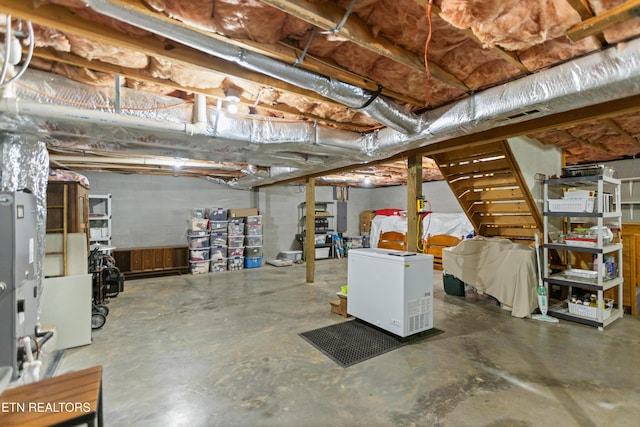 1563 Oren White Rd, Lenoir City, TN 37771