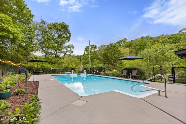 1563 Oren White Rd, Lenoir City, TN 37771