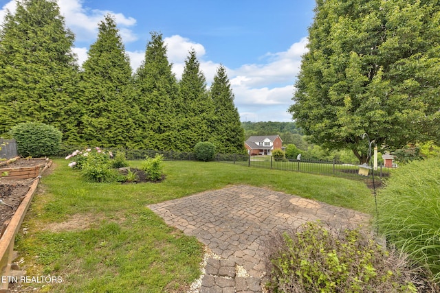 791 Constitution Dr, Jefferson City, TN 37760 - view of yard featuring a patio area and a garden