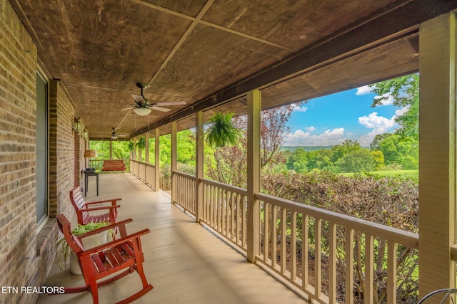 6605 Lammie Branch Ln, Knoxville, TN 37938 - covered porch with ceiling fan