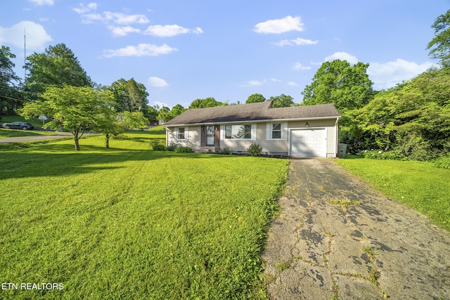 908 Glenoaks Dr, Knoxville, TN 37918 - view of front of property featuring asphalt driveway, a garage, and a front yard