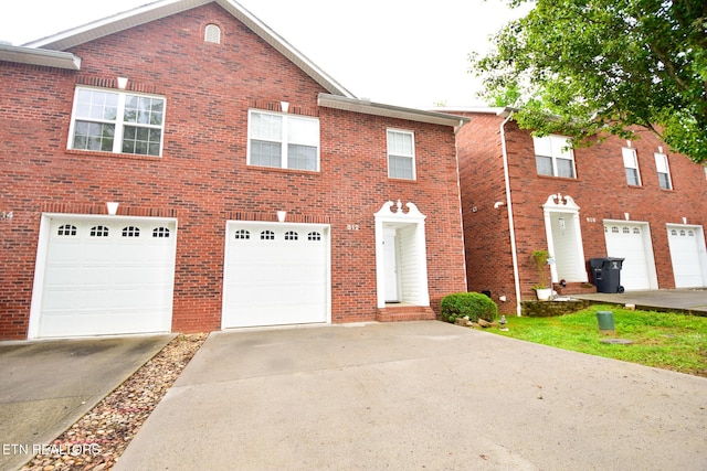812 Blue Spruce Way, Knoxville, TN 37912 - photo 1