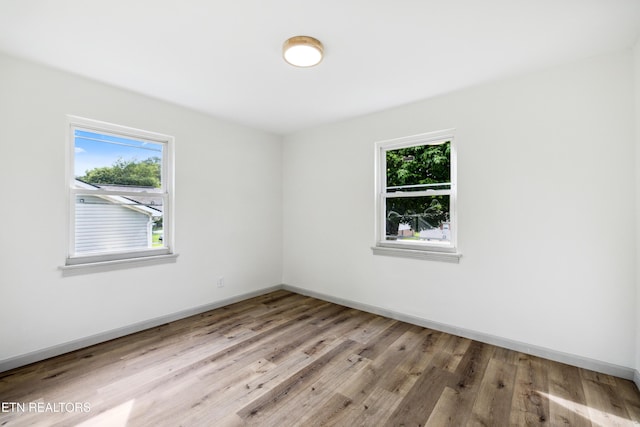 3219 Sunset Ave, Knoxville, TN 37914 - unfurnished room featuring wood finished floors and baseboards