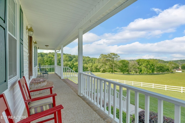 1182 Murrell Rd, Morristown, TN 37814 - balcony featuring covered porch