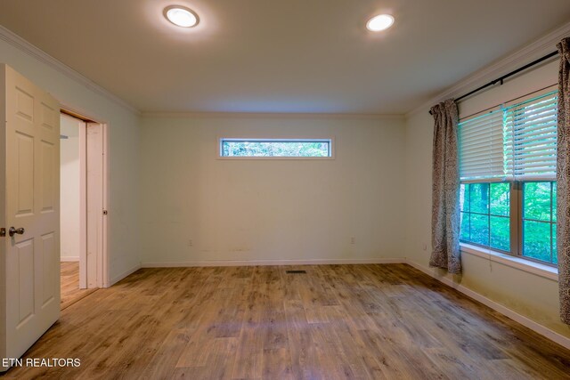 915 Yellow Breeches Rd, Cosby, TN 37722 - unfurnished bedroom with crown molding, wood finished floors, baseboards, and recessed lighting