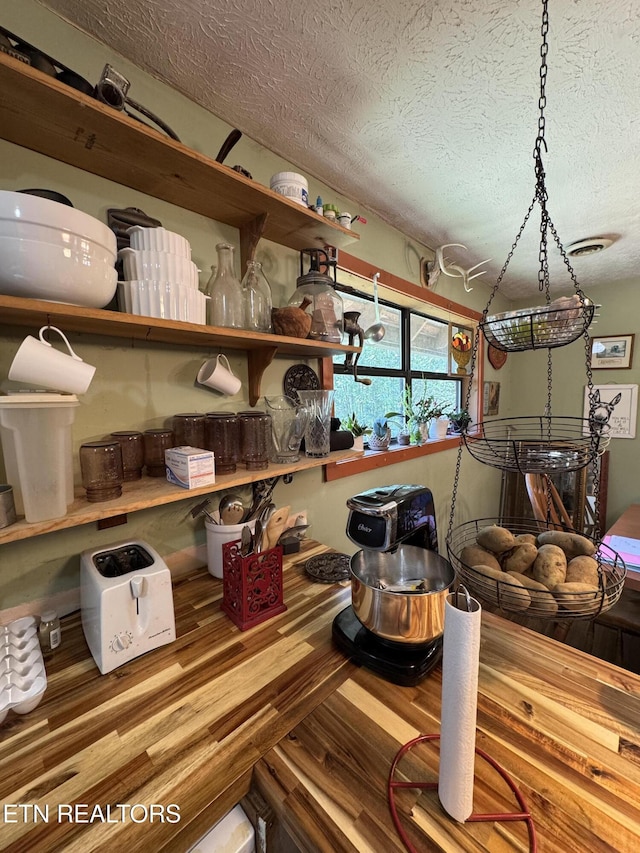 1040 Sturmhaben Way, Newport, TN 37821 - view of storage room