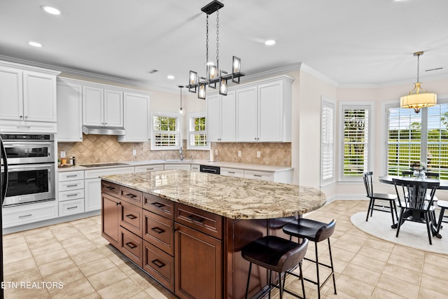 12618 Hunters Creek Ln, Knoxville, TN 37922 - kitchen featuring a chandelier, a sink, light tile patterned floors, black appliances, and ornamental molding