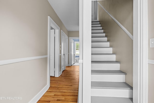 1210 Chilhowee Ave, Maryville, TN 37801 - stairway featuring wood finished floors and baseboards