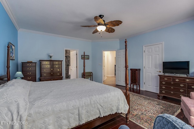 401 Shawnee Pl, Loudon, TN 37774 - bedroom with wood finished floors, crown molding, and a ceiling fan