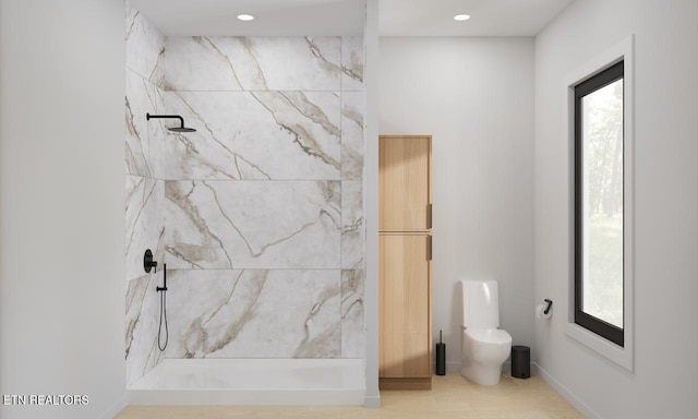 7814 S Northshore Dr, Knoxville, TN 37919 - bathroom with toilet, a marble finish shower, and recessed lighting