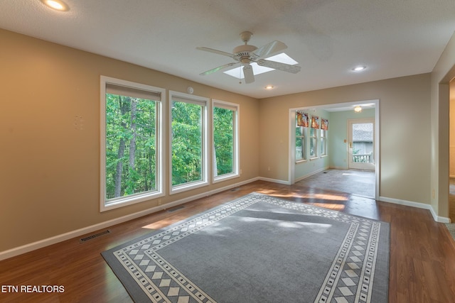 122 Mariners Dr, Crossville, TN 38558 - unfurnished room with ceiling fan, baseboards, wood finished floors, and recessed lighting