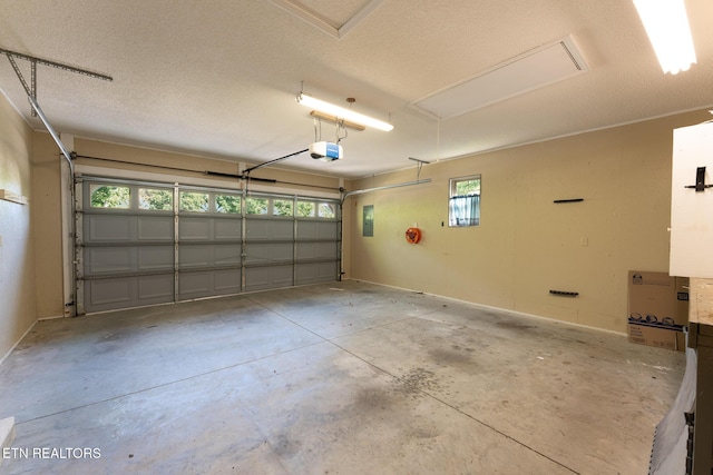 122 Mariners Dr, Crossville, TN 38558 - garage featuring a garage door opener