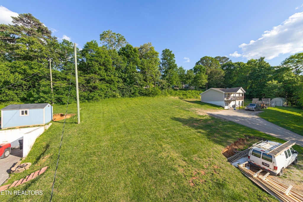 1421 Rhode Island Ln, Knoxville, TN 37912