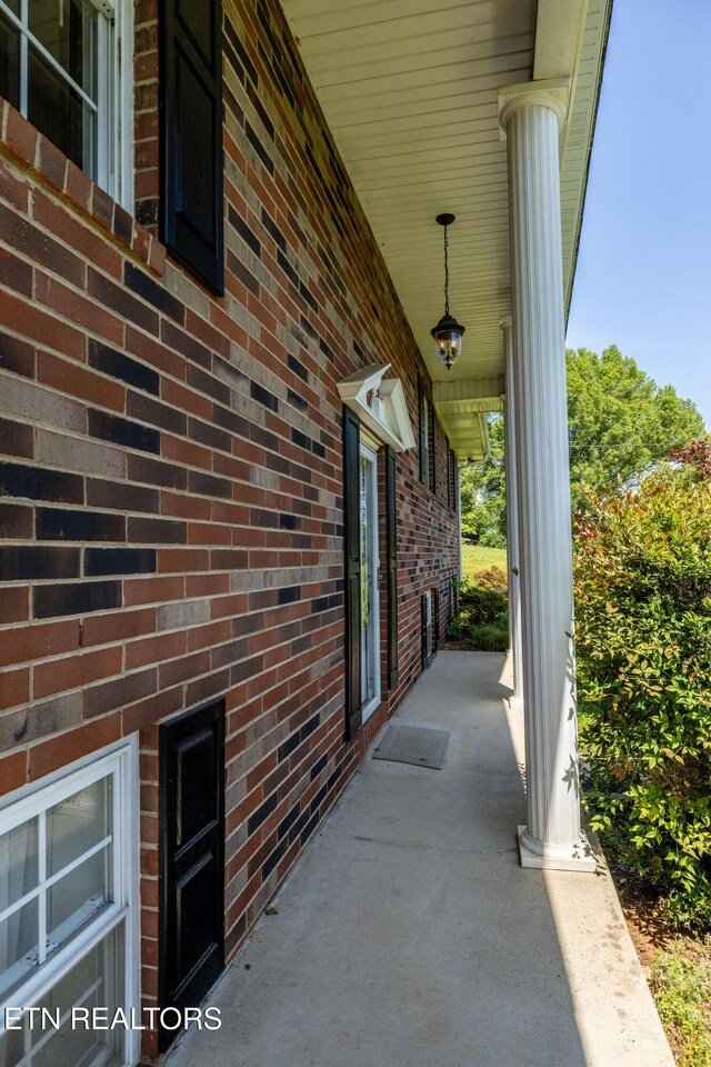 1328 Hillvale Rd, Louisville, TN 37777 - photo 37