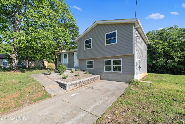 1226 Amber Meadows Cir, Knoxville, TN 37932 - photo 2
