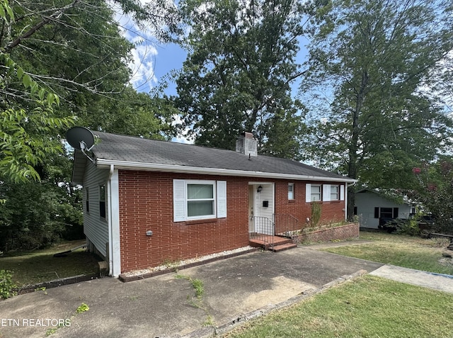 111 W Magnolia Ln, Oak Ridge, TN 37830 - photo 1